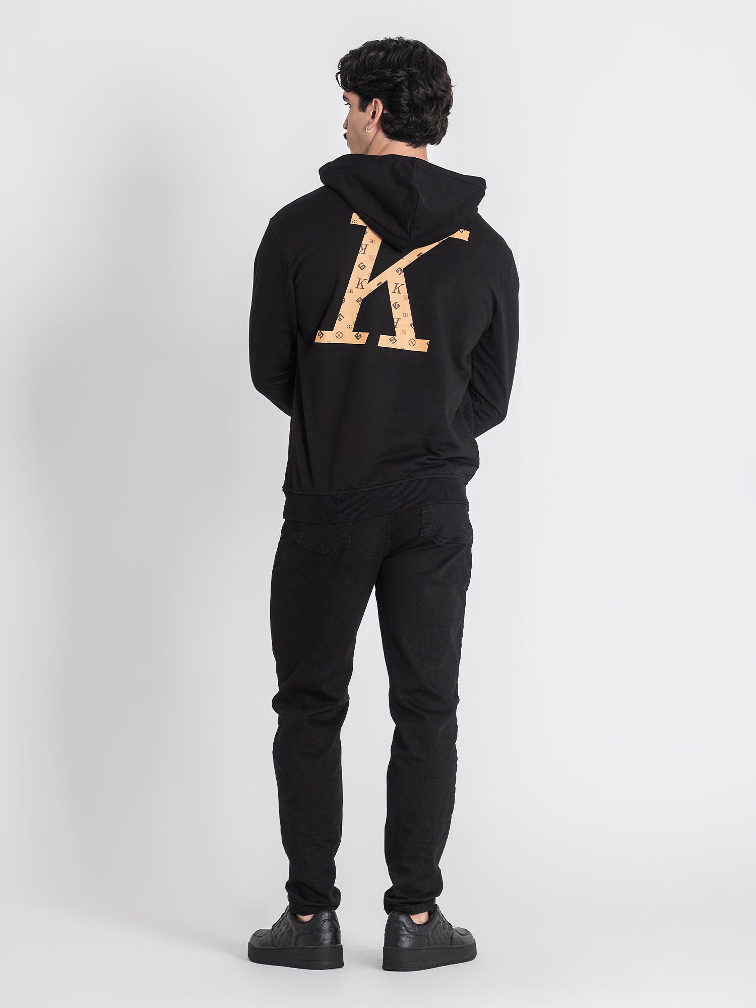 hoodies / Black K Hoodie